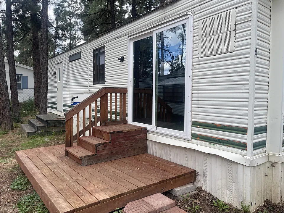 4161 W White Mountain Blvd #4