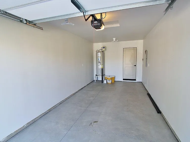 1115 S Commercial Ave #2 — Photo 23