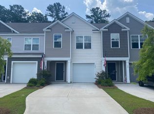 135 E Sunrise Ln, Summerville, SC 29486