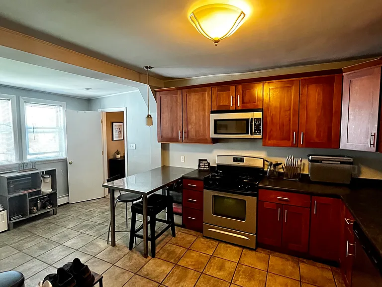 19 Morse St #A — Photo 3