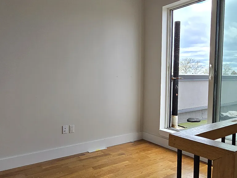 163 Court St #3A — Photo 4