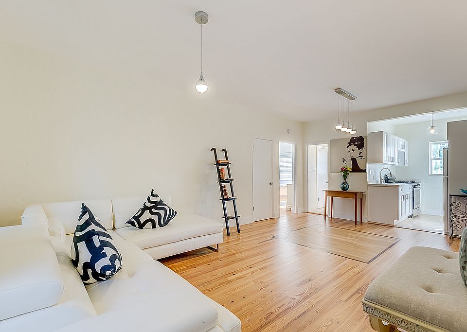 1st image of 2463 Pine Tree Dr #7