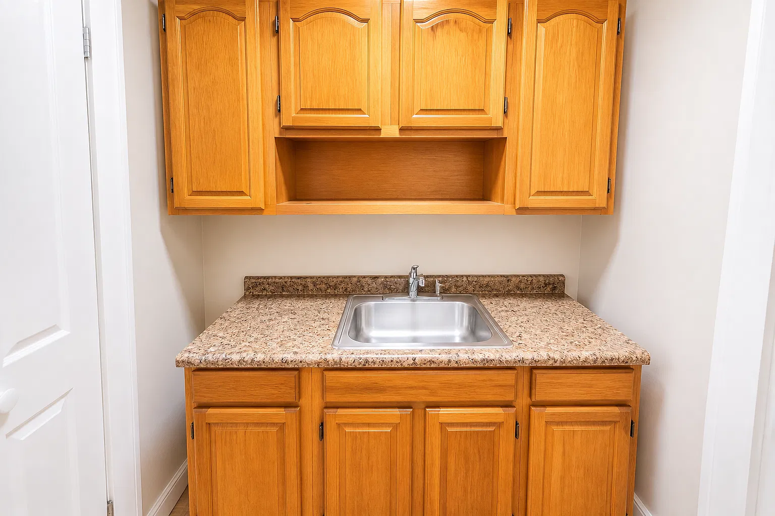 2 bed, $2,000 — Photo 1