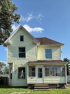 312 Sutherland Ave, Paris, IL, 61944