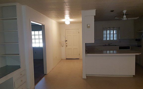 4th image of 1409 Western Dr