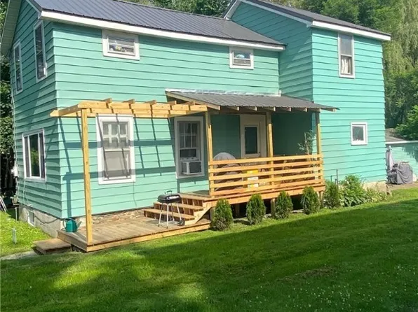 4665 W Cayuga St, Locke, NY 13092