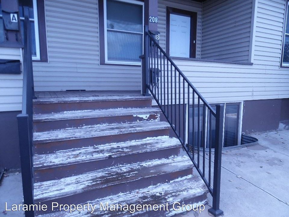 1st image of 208 E Clark St Unit B