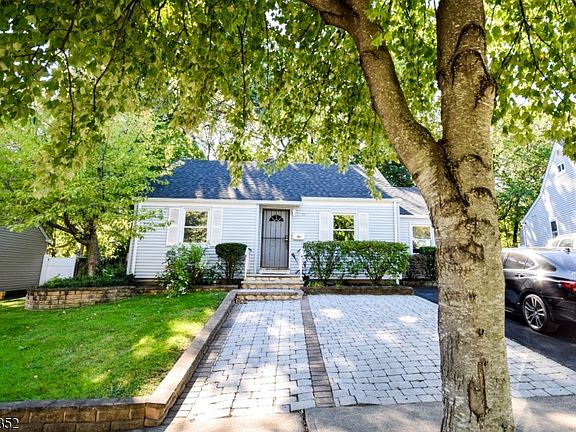 2nd image of 76 Orchard Dr