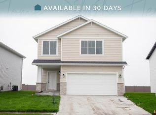 843 2nd Ave, Horace, ND 58047