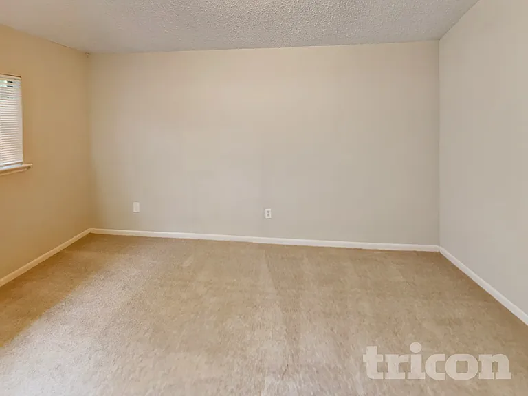 7814 Eastern Bluebird Dr — Photo 13