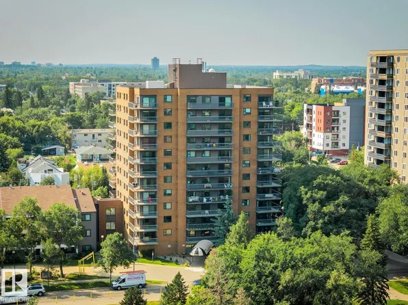 10545 Saskatchewan Dr NW #401, Edmonton, AB T6E 6C6