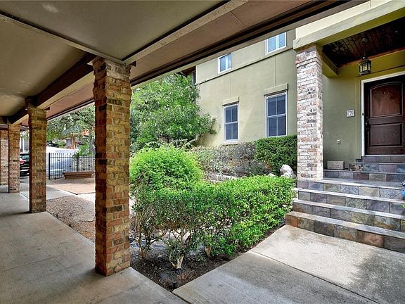 2nd image of 2101 N Lamar Blvd #7-A