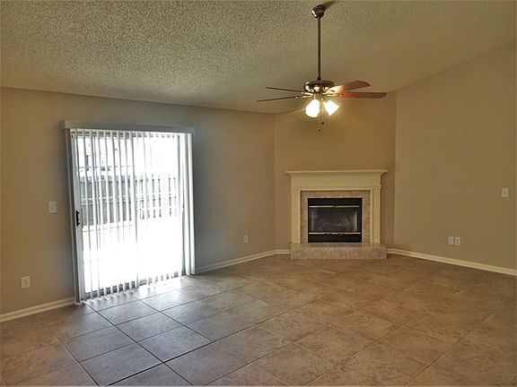 2nd image of 3163 Olde Sutton Parke Dr