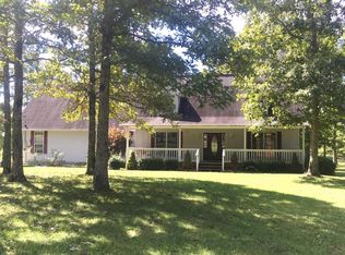 37 Grassland Rd, Crossville, TN 38572