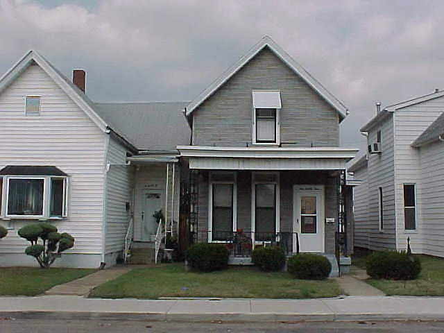 624 E Columbia St photo 1