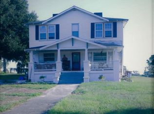 12116 Lane Park Rd, Tavares, FL 32778