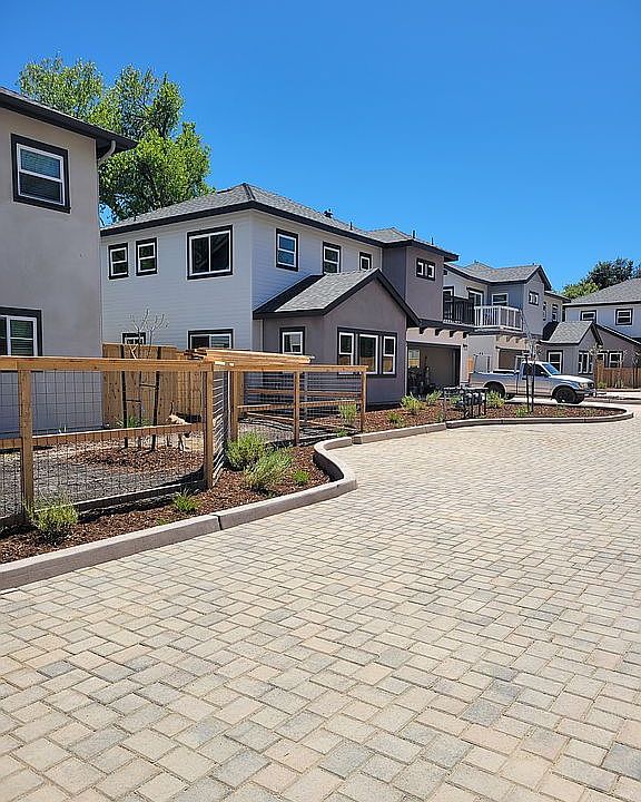 1st image of 7902 Curbaril Ave