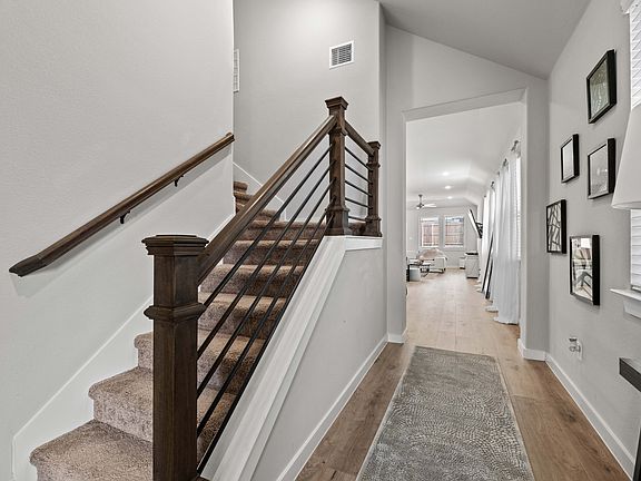 5th image of 4915 Westhill Dr