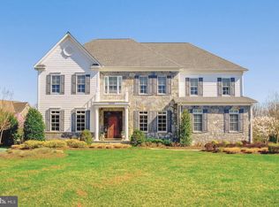 10629 Willowbrook Dr, Potomac, MD 20854