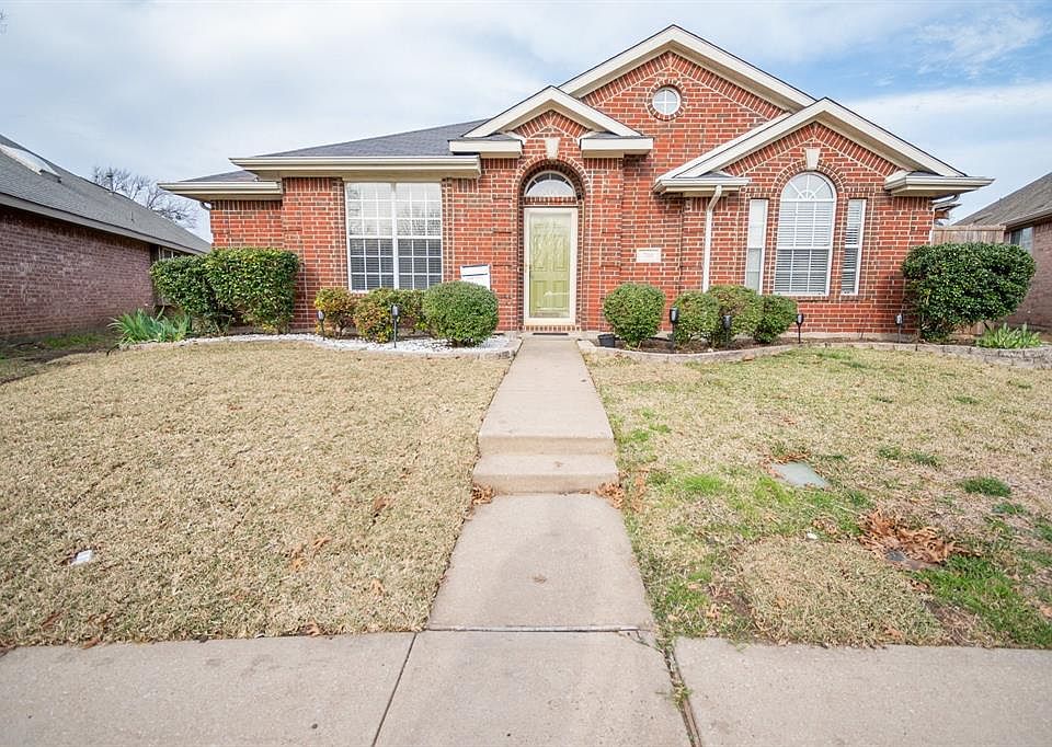 1st image of 701 Rolling Hills Dr