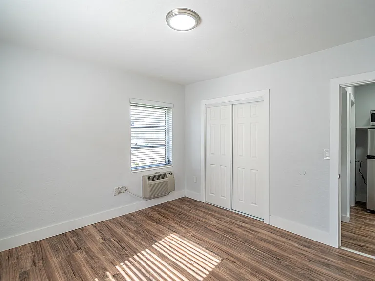 433 NE 82nd St #1 — Photo 6