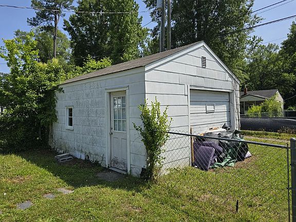 2nd image of 6411 Stuart Ave