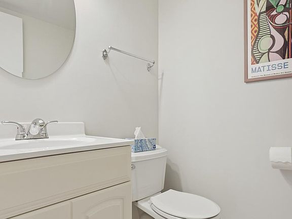 5th image of 309 Shawmont Ave #2E