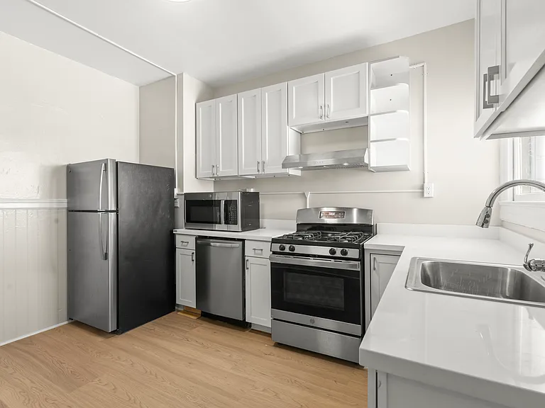 2425 Mission St #B — Photo 22