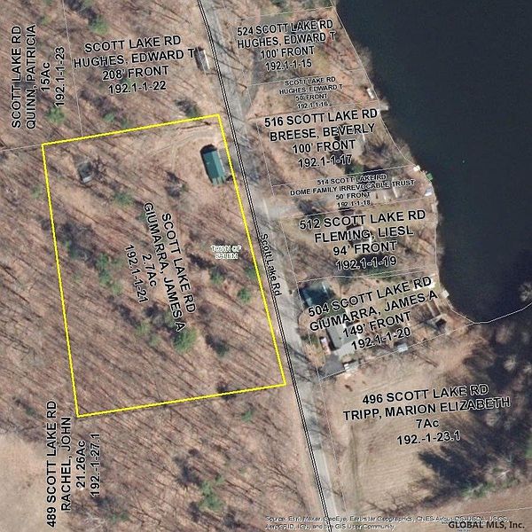 3rd image of 517 SCOTTS LAKE Road
