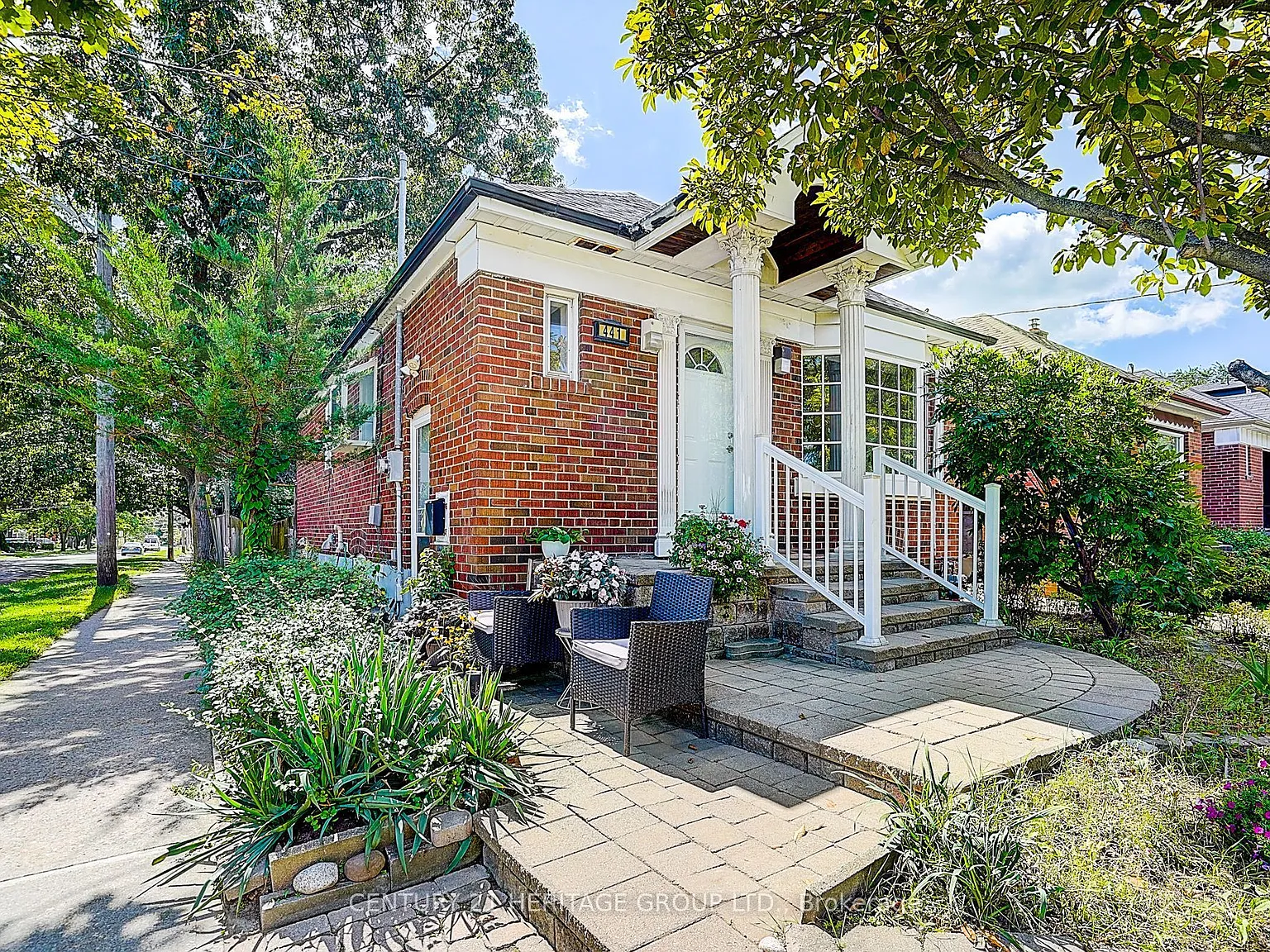 2 bed, $2,650 — Photo 2