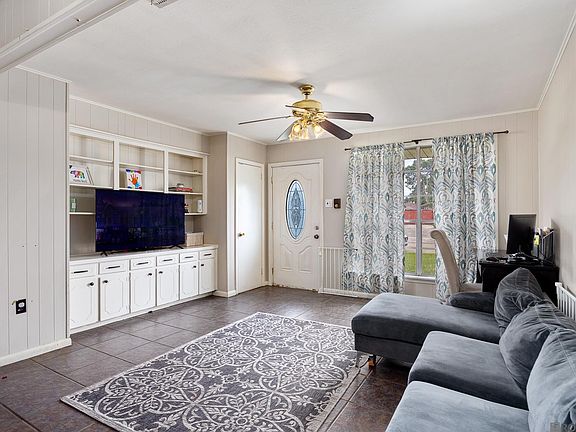 3rd image of 7944 Santa Barbara Dr