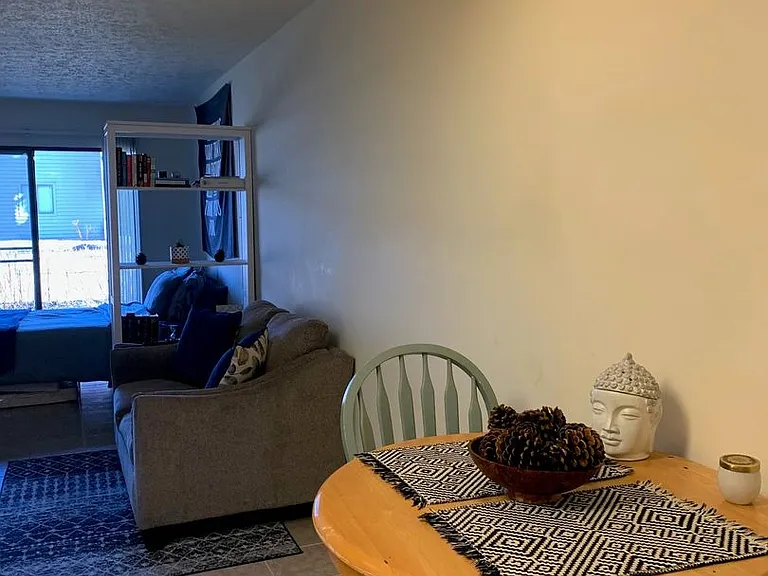 1402B University City Blvd — Photo 9