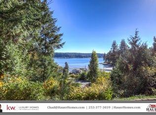 80 E Steves Pl, Allyn, WA 98524