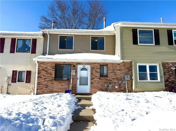 205 Everett Pl, Maybrook, NY 12543