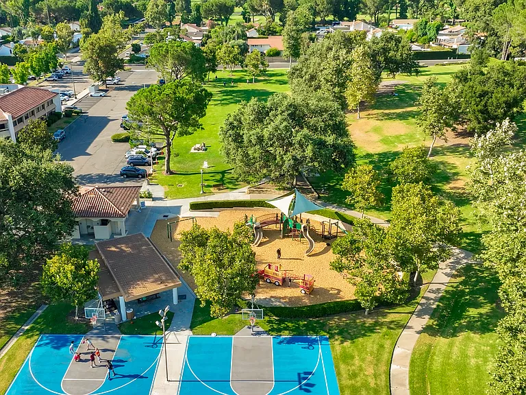 4501 Regents Ct — Photo 67
