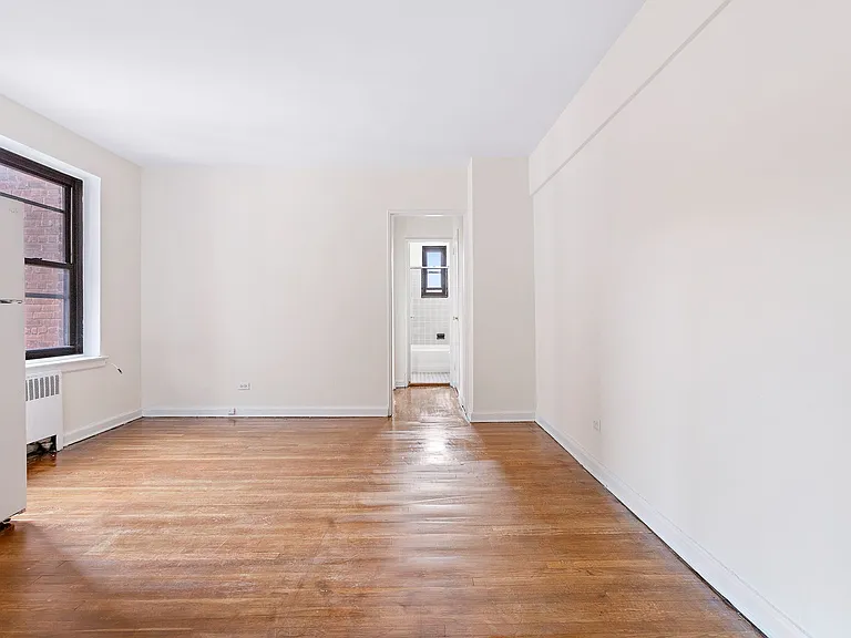 2705 Kings Hwy #6M — Photo 8
