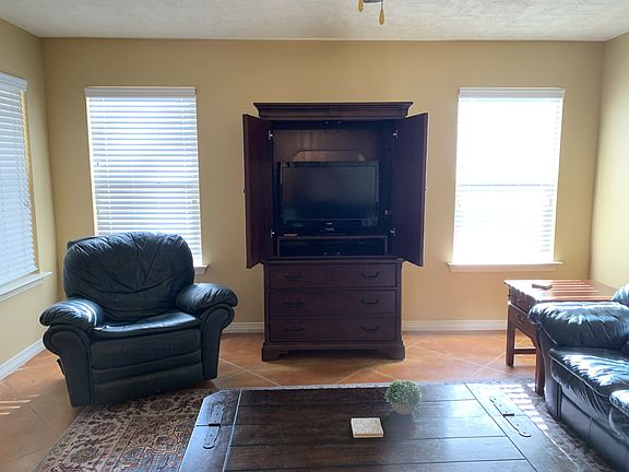 5th image of 8702 Kerr Dr #A