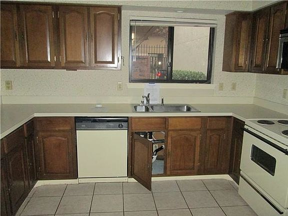 4th image of 9130 Emberglow Ln