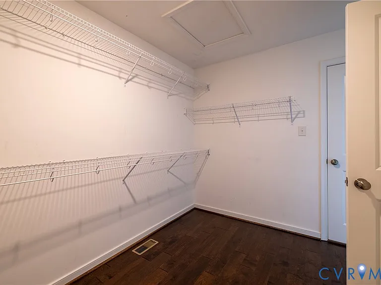 11443 Hayloft Ln — Photo 61