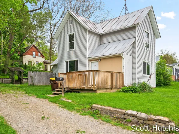 417 Division St, Ionia, MI 48846