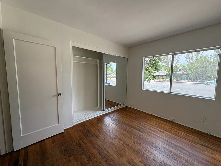 4540 Laurel Canyon Blvd #1 — Photo 5