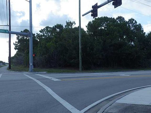 4th image of 2009 SW Bayshore Blvd