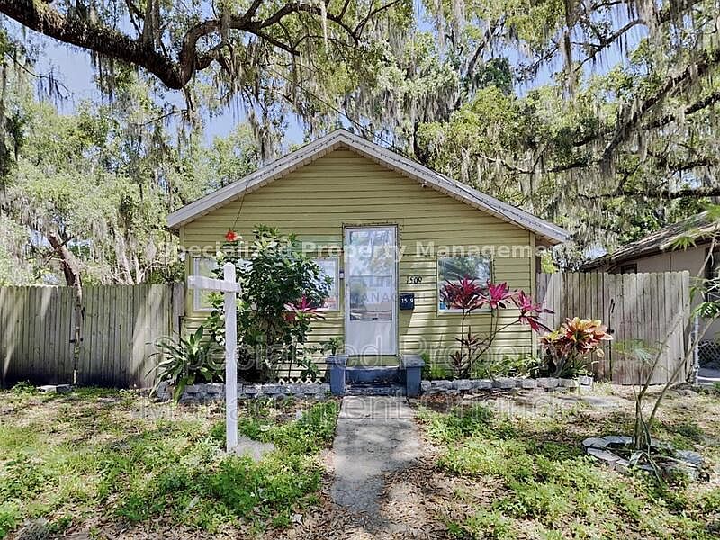 1st image of 1509 Palmway St