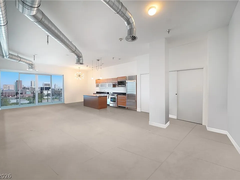 200 Hoover Ave #810