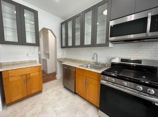 328 E 5th St #2, Brooklyn, NY 11218