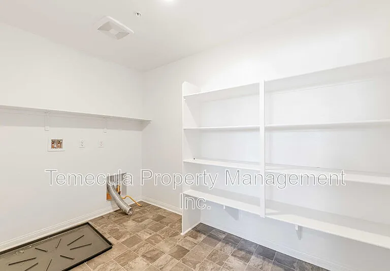 1816 Tapaderos St — Photo 17