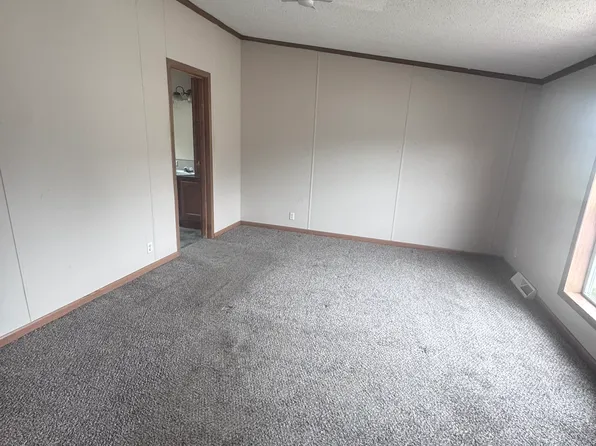 17028 Falsworth St #239, Macomb, MI 48044
