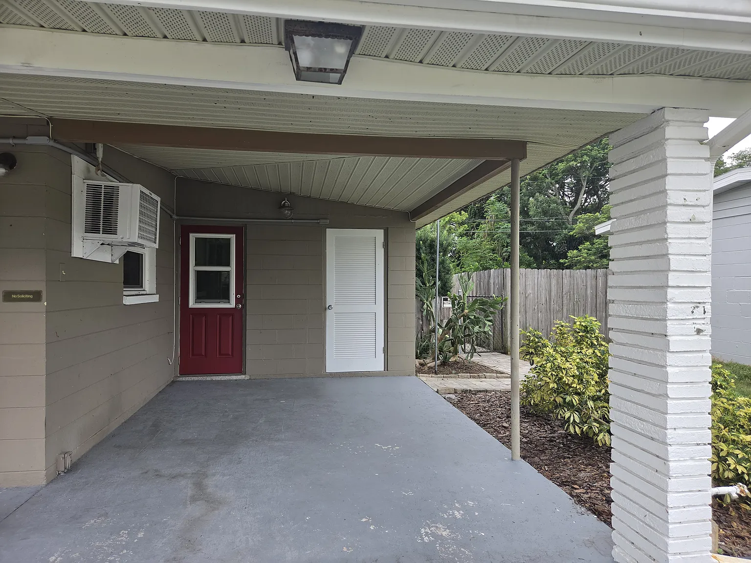 2 bed, 594 sqft, $1,750 — Photo 3