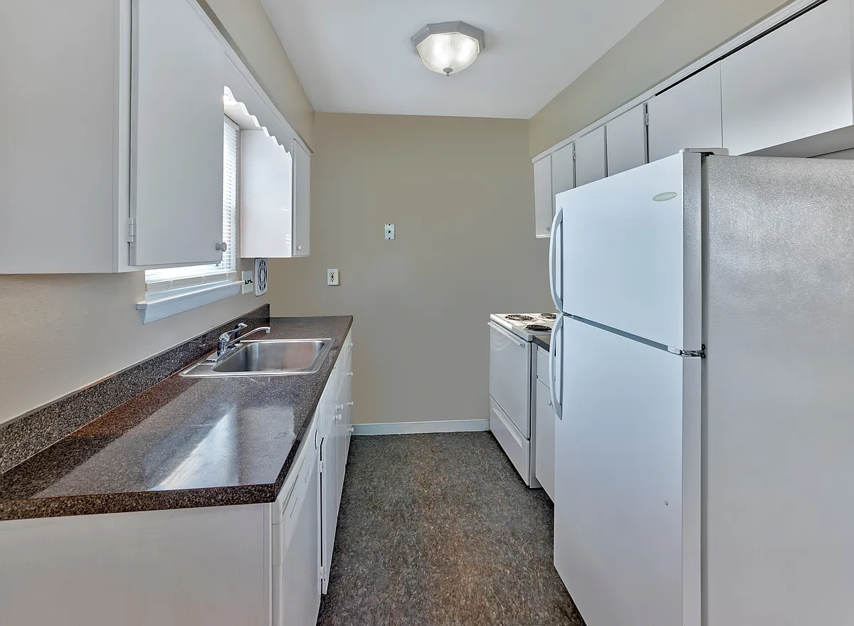 Kitchen - Clements Court