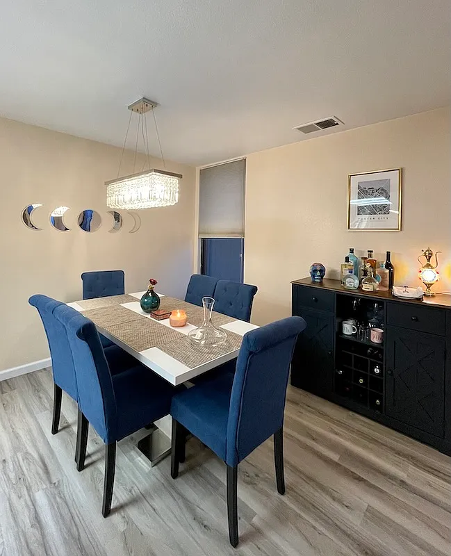2 bed, 1233 sqft, $4,500 — Photo 2